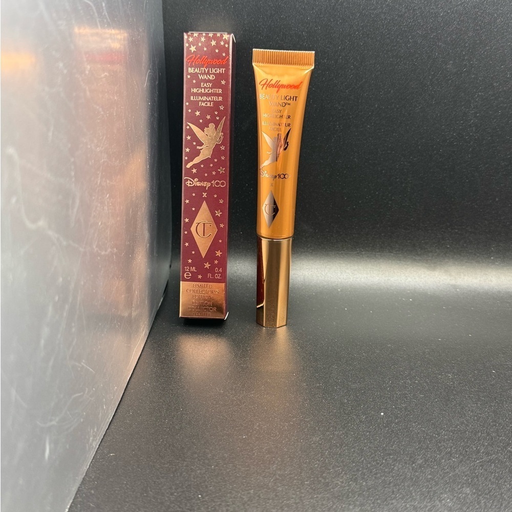 NWT FULL SIZE Charlotte Tilbury Beauty Wand Highlighter Limited Edition - Picture 2 of 8